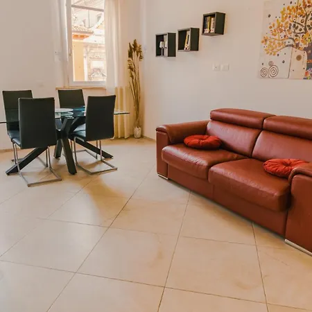 Apartment Domus Dantis - Italian Homing *