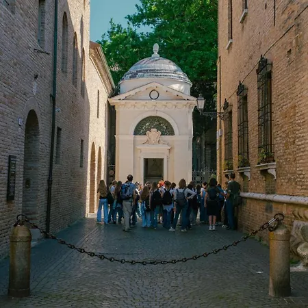Domus Dantis - Italian Homing * Rawenna