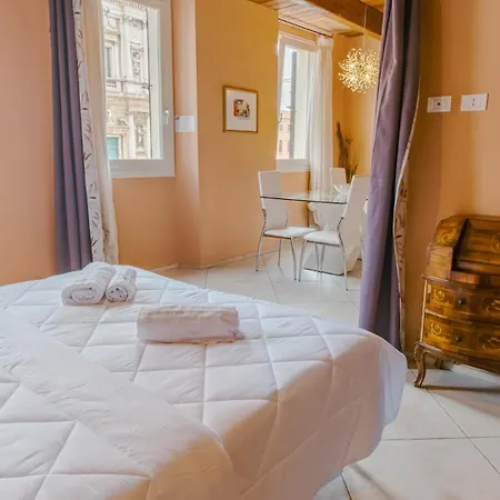 Apartment Domus Dantis - Italian Homing