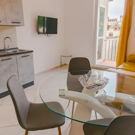 Apartment Domus Dantis - Italian Homing