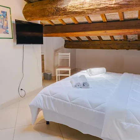 Apartment Domus Dantis - Italian Homing *