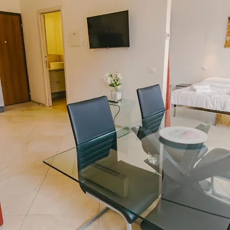 Apartament Domus Dantis - Italian Homing Rawenna